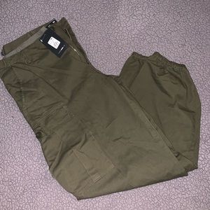 Green cargo pants